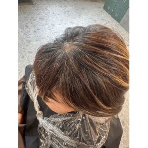 白髪を活かすアンブレラカラーで叶う大人の白髪ぼかし